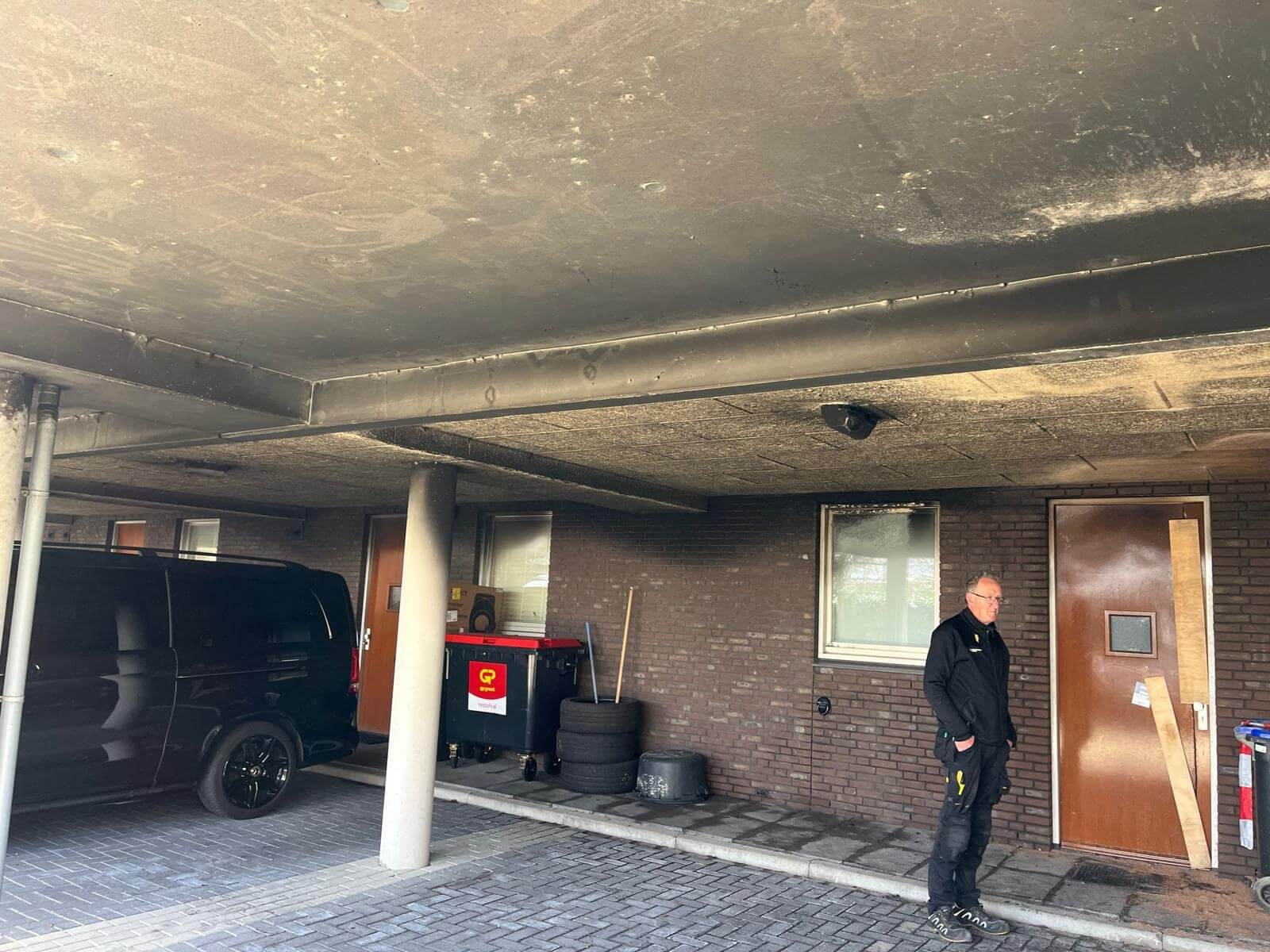 Afbeelding voor: Moet je brandschade eigenlijk wel reinigen?